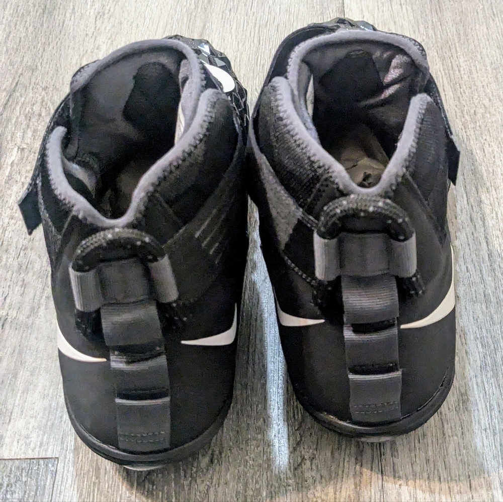 Nike Elite Force 2 Mens Football Cleats NWOT - Picture 8 of 9